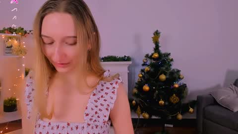 I am Rina online show from 12/19/24, 06:45