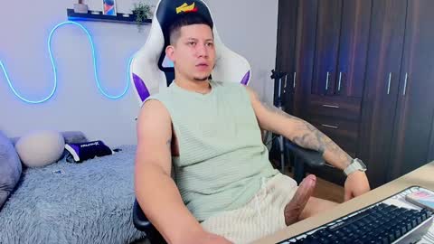 Snapshot of _robertobaggio chatting on 01/30/25, 02:25 Roberto online show from 01/30/25, 02:25