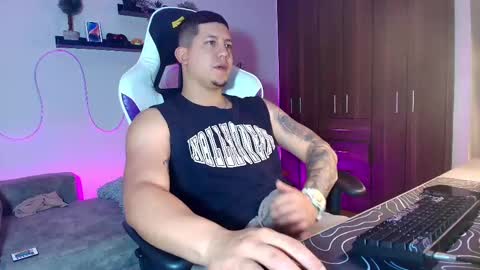 Snapshot of _robertobaggio chatting on 03/05/25, 12:33 Roberto online show from 03/05/25, 12:33