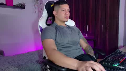 Snapshot of _robertobaggio chatting on 09/12/25, 01:00 Roberto online show from 09/12/25, 01:00