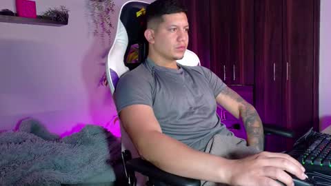 Snapshot of _robertobaggio chatting on 09/24/25, 09:23 Roberto online show from 09/24/25, 09:23