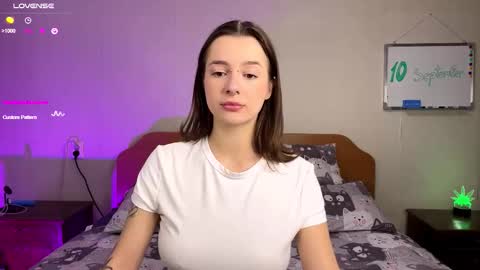  Join my fanclub turn green and get many benefits and discounts online show from 09/10/25, 10:15