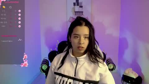 Salome online show from 09/11/25, 10:37