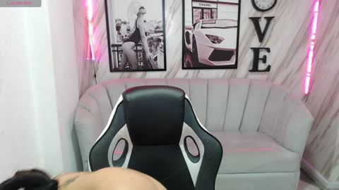 Samantha online show from 01/08/25, 06:52