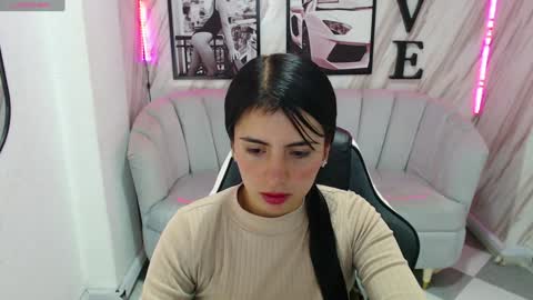 Samantha online show from 01/30/25, 01:10