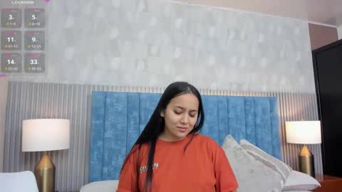 Snapshot of _sammy_fit chatting on 09/22/25, 12:29 Antonella online show from 09/22/25, 12:29