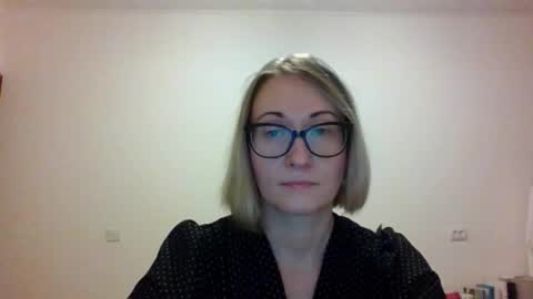 _sandyqueen__ online show from 12/14/25, 07:07