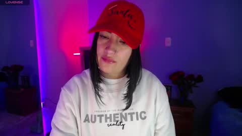 Snapshot of _santalove_ chatting on 09/25/25, 07:28 SantaLove online show from 09/25/25, 07:28