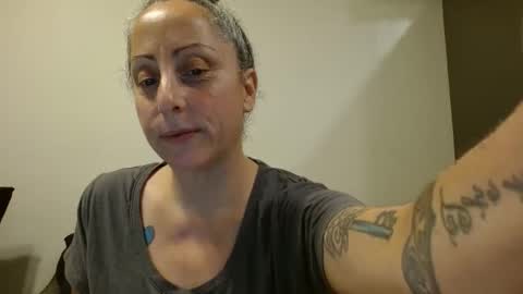 Sara Lynn online show from 05/16/26, 06:43