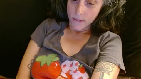 Sara Lynn online show from 06/25/26, 01:38
