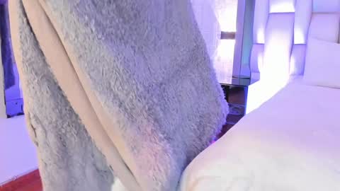 Sara online show from 12/21/24, 01:21