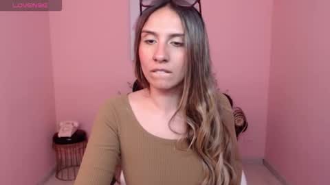          online show from 09/11/25, 09:04