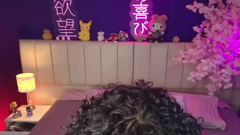 Sara online show from 04/28/26, 04:06