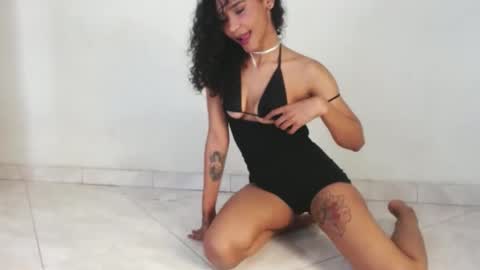 Snapshot of _sarahtomatto_ chatting on 03/05/25, 06:54 _sarahtomatto_ online show from 03/05/25, 06:54