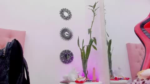 Snapshot of _saray_rose chatting on 06/05/26, 01:06 _saray_rose online show from 06/05/26, 01:06