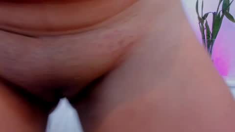 Snapshot of _saray_rose chatting on 06/06/26, 01:54 _saray_rose online show from 06/06/26, 01:54