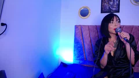 Snapshot of _scarlet_joness_ chatting on 10/12/25, 08:30  SCARLET online show from 10/12/25, 08:30