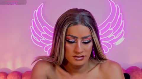 Scarlett online show from 09/17/25, 06:48