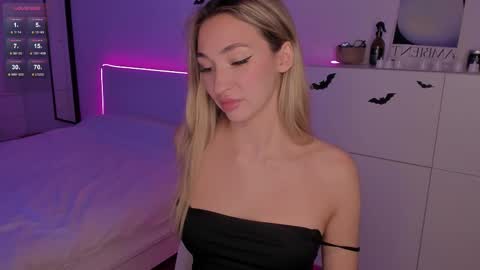 Snapshot of _secretdesire chatting on 11/02/25, 07:05 Kat online show from 11/02/25, 07:05