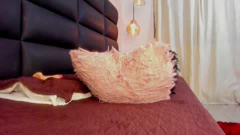 Selene online show from 09/10/25, 04:56