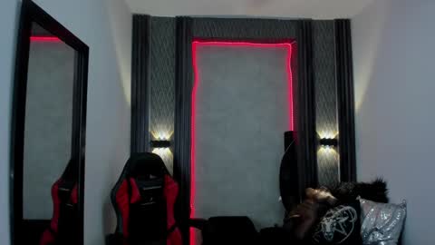 Selene online show from 01/11/25, 05:40