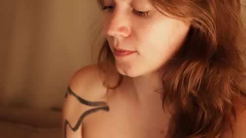 Lia online show from 09/24/25, 07:39