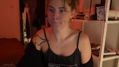 Lia online show from 10/24/25, 07:10