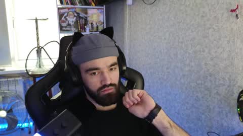 Ask me online show from 10/13/25, 11:21