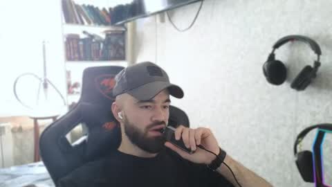 Ask me online show from 06/07/26, 06:17