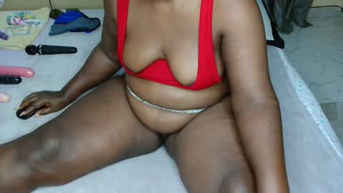 Snapshot of _sexxyleemama chatting on 01/13/26, 03:23 _sexxyleemama online show from 01/13/26, 03:23
