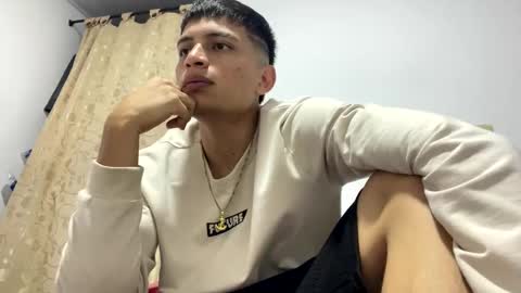 Snapshot of _sexy_jack chatting on 12/27/24, 04:36 Juan Pablo-independent model online show from 12/27/24, 04:36