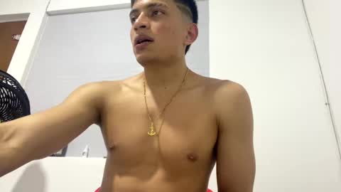 Snapshot of _sexy_jack chatting on 01/02/25, 11:27 Juan Pablo-independent model online show from 01/02/25, 11:27