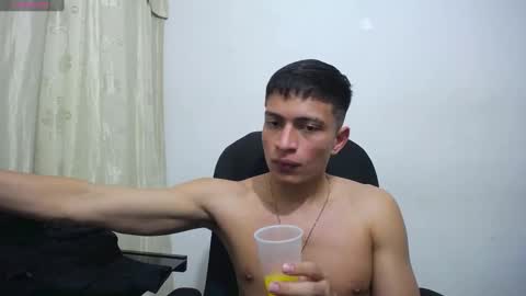 Snapshot of _sexy_jack chatting on 01/17/25, 06:15 Juan Pablo-independent model online show from 01/17/25, 06:15