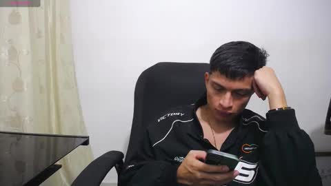 Snapshot of _sexy_jack chatting on 01/19/25, 07:57 Juan Pablo-independent model online show from 01/19/25, 07:57