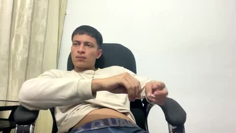 Snapshot of _sexy_jack chatting on 02/25/25, 04:46 Juan Pablo-independent model online show from 02/25/25, 04:46