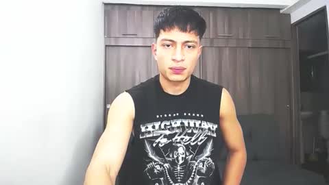Juan Pablo-independent model online show from 02/22/26, 08:29