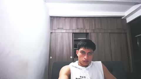 Juan Pablo-independent model online show from 04/06/26, 03:04