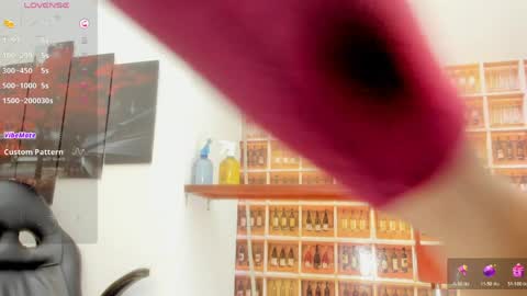 Snapshot of _shirleyy_ chatting on 04/08/26, 06:30 Shirley online show from 04/08/26, 06:30