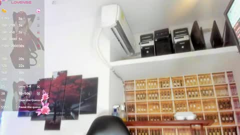 Snapshot of _shirleyy_ chatting on 05/22/26, 06:57 Shirley online show from 05/22/26, 06:57