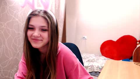 Mari online show from 01/11/25, 01:11