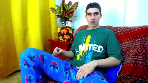 _skyleer_ online show from 11/04/25, 11:37