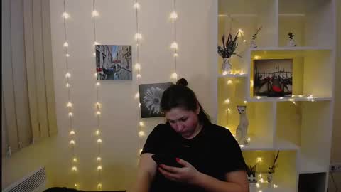 Sofi online show from 02/15/25, 02:37