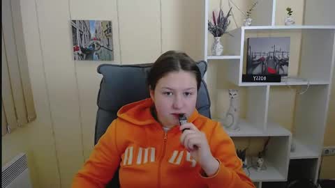 Sofi online show from 02/23/25, 08:22