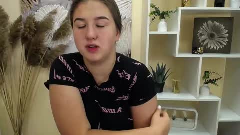 Sofi online show from 09/12/25, 08:03
