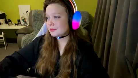 pups online show from 12/25/24, 03:18