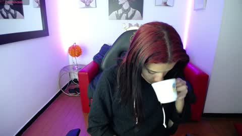 Sofia online show from 01/30/25, 05:19