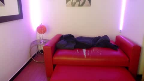 Sofia online show from 01/31/25, 03:52