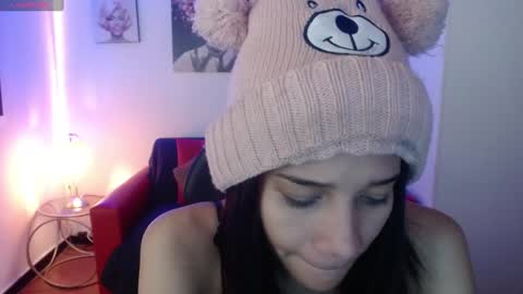 Sofia online show from 02/05/25, 02:40