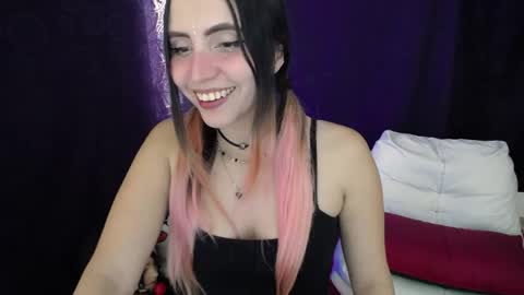 Snapshot of _sofiapink chatting on 05/19/26, 07:09 Sofia online show from 05/19/26, 07:09