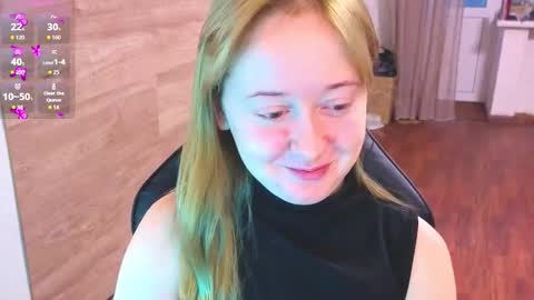 Snapshot of _sofiy_milashka chatting on 10/27/25, 03:21 Sofiy online show from 10/27/25, 03:21